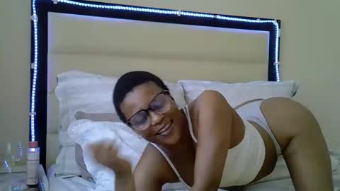 sexyboobs16 online show from November 20, 9:53 am