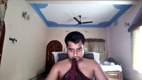 xcxcxcx online show from July 7, 7:23 am