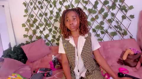 sofia online show from October 10, 11:31 am