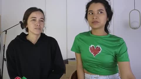 chanell and yina online show from February 10, 1:37 pm