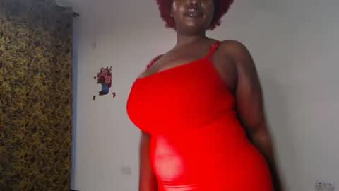 Snapshot of sexychocco_ chatting on June 23, 2:04 pm sexychocco online show from June 23, 2:04 pm