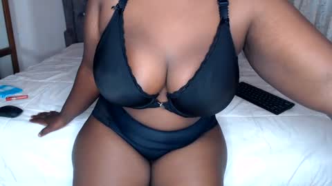 Snapshot of sexychocco_ chatting on July 31, 10:03 am sexychocco online show from July 31, 10:03 am