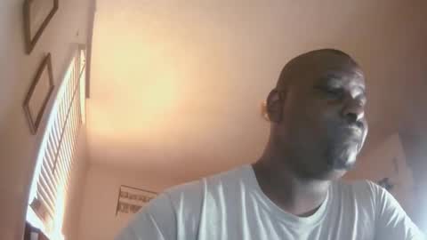 Snapshot of sexychocolate5436543 chatting on December 5, 7:32 pm sexychocolate online show from December 5, 7:32 pm