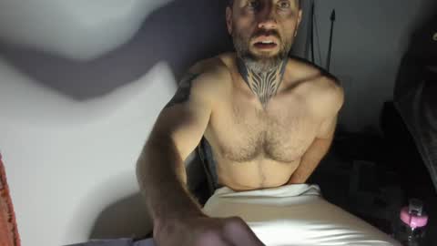Snapshot of sexycolombian2022 chatting on January 4, 11:54 am Antonioylola online show from January 4, 11:54 am