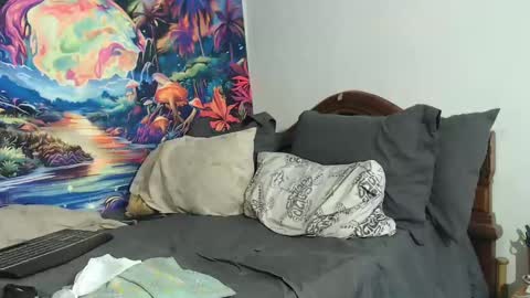 Snapshot of sexydarkhunter2 chatting on September 22, 10:34 pm Mike online show from September 22, 10:34 pm