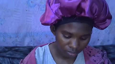 Snapshot of sexydoll002 chatting on September 23, 6:38 am sexydoll002 online show from September 23, 6:38 am