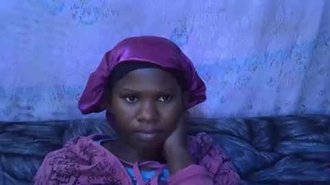 sexydoll002 online show from October 17, 6:49 am