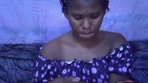 sexydoll002 online show from December 1, 7:35 am