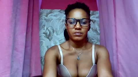 sexydoll32 online show from July 19, 12:36 am