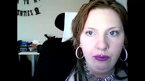 Snapshot of sexyemoprincess chatting on October 13, 2:39 pm Wouldntyouliketoknow online show from October 13, 2:39 pm