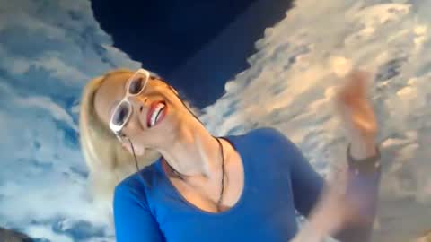 Snapshot of sexyeni chatting on January 13, 8:48 pm ENI pvt moan your name WHEN I M NOT online you tell me in SNAPCHAT deal yes add me... FREE TWITTER magiconline101...... online show from January 13, 8:48 pm