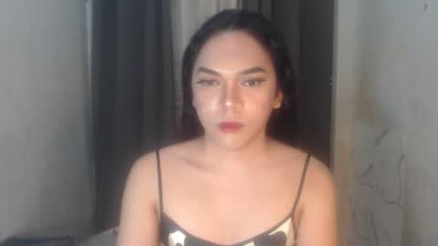 TYRA 3 online show from February 24, 9:35 pm