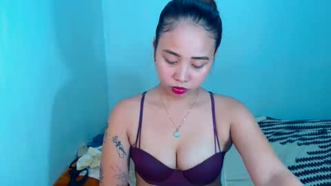 jeanken and jelian online show from March 11, 9:15 pm