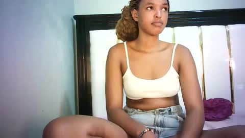 Snapshot of sexyjaz20 chatting on October 30, 1:40 am sexy jaz online show from October 30, 1:40 am