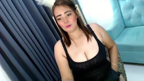 Snapshot of sexyjeanniecuntcums chatting on December 16, 10:08 am JENNY online show from December 16, 10:08 am