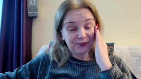 Jenny online show from February 8, 1:58 pm