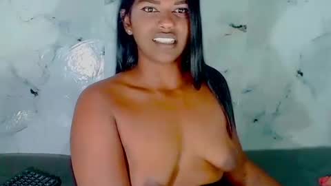 Snapshot of sexykitten147 chatting on June 26, 11:42 pm SexyKitten147 online show from June 26, 11:42 pm