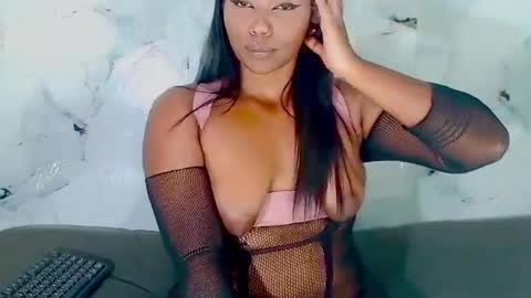 Snapshot of sexykitten147 chatting on June 30, 2:01 am SexyKitten147 online show from June 30, 2:01 am