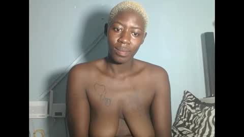 Snapshot of sexykitty48 chatting on February 5, 6:48 pm FENNY online show from February 5, 6:48 pm