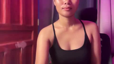 Call me Bea  online show from April 16, 10:01 pm