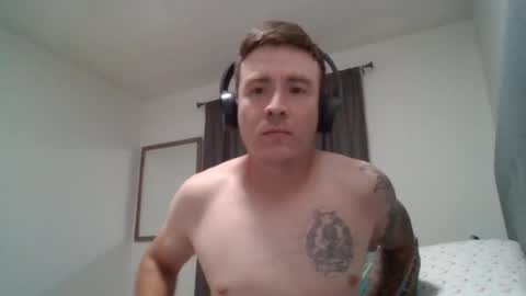 Snapshot of sexylatino4 chatting on October 2, 3:13 am sexylatino4 online show from October 2, 3:13 am