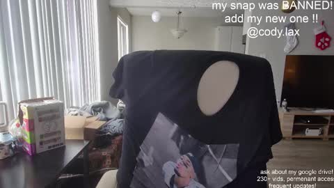 Snapshot of sexylax69 chatting on February 3, 3:39 pm sexylax69 online show from February 3, 3:39 pm