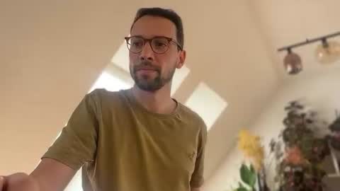 sexyleo8282 online show from June 11, 8:23 am