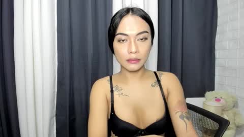 maxine online show from October 30, 12:28 pm