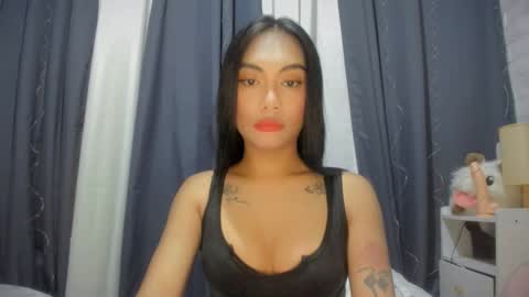 maxine online show from February 14, 6:59 pm