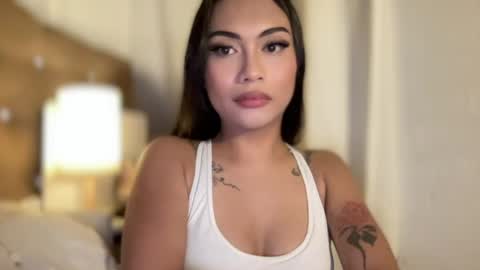 Snapshot of sexylovesappira chatting on June 24, 8:52 pm maxine online show from June 24, 8:52 pm