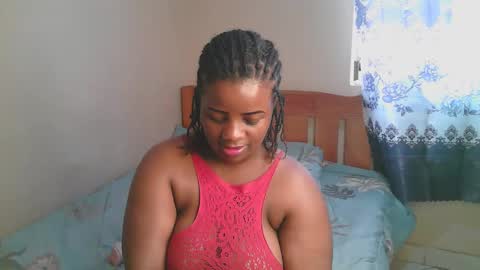 sexylucy33 online show from February 14, 8:44 am