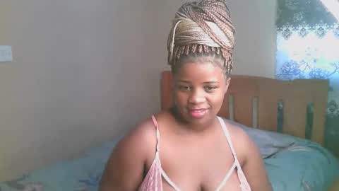 sexylucy33 online show from February 19, 2:13 pm