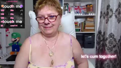 Snapshot of sexylynette4u chatting on January 17, 8:13 am sexylynette4u online show from January 17, 8:13 am