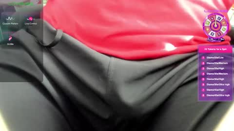 Sexymale7136 online show from March 1, 7:37 pm