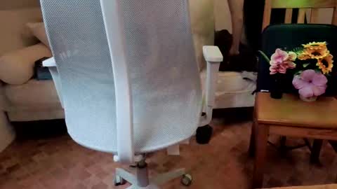 Snapshot of sexyman_fr chatting on May 14, 1:29 pm Vincent Vega online show from May 14, 1:29 pm