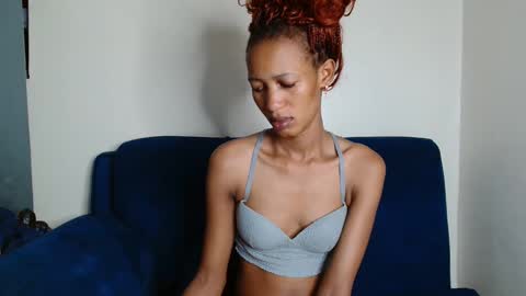 Snapshot of sexymaxxine chatting on February 3, 1:26 am sexymaxxine online show from February 3, 1:26 am