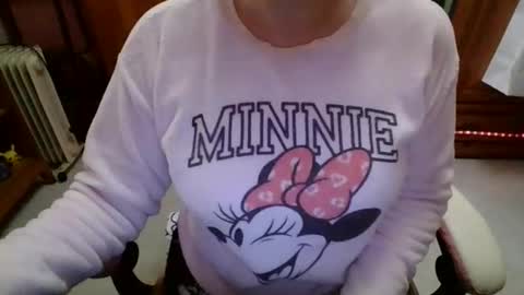 Snapshot of sexymisss24 chatting on April 24, 9:34 am sexymisss24 online show from April 24, 9:34 am