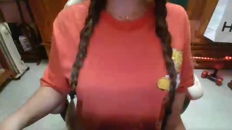 Snapshot of sexymisss24 chatting on May 26, 9:55 pm sexymisss24 online show from May 26, 9:55 pm