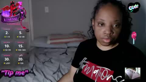 SexyMona online show from November 13, 5:39 am