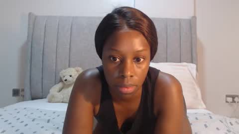sexymonalisa1 online show from June 2, 5:31 am