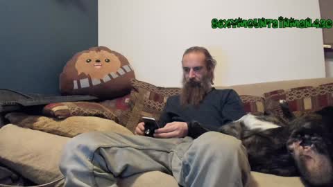 Snapshot of sexymountainman420 chatting on December 3, 4:36 am Sexymountainman420 online show from December 3, 4:36 am
