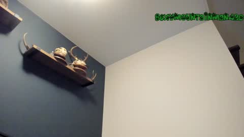 Snapshot of sexymountainman420 chatting on December 5, 3:04 am Sexymountainman420 online show from December 5, 3:04 am