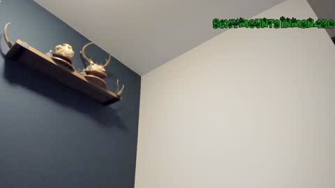 Snapshot of sexymountainman420 chatting on December 7, 11:23 pm Sexymountainman420 online show from December 7, 11:23 pm