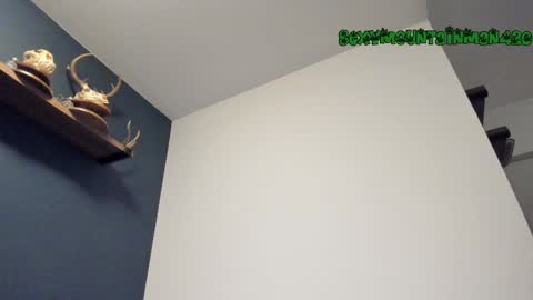 Snapshot of sexymountainman420 chatting on December 8, 8:04 pm Sexymountainman420 online show from December 8, 8:04 pm