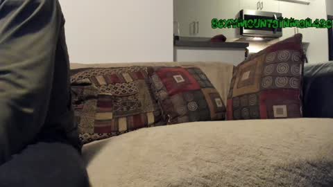 Snapshot of sexymountainman420 chatting on December 26, 4:32 am Sexymountainman420 online show from December 26, 4:32 am