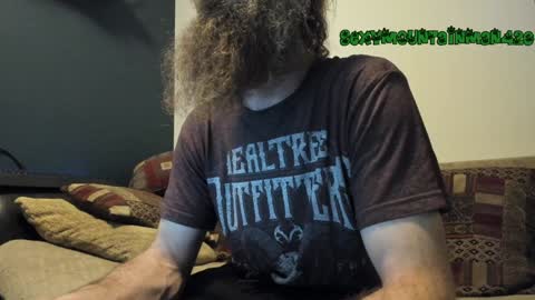 Snapshot of sexymountainman420 chatting on December 29, 9:30 pm Sexymountainman420 online show from December 29, 9:30 pm