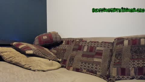 Snapshot of sexymountainman420 chatting on December 30, 3:36 am Sexymountainman420 online show from December 30, 3:36 am