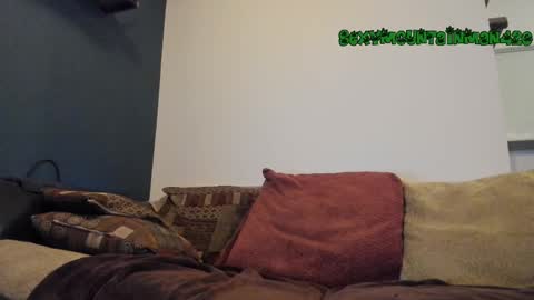 Snapshot of sexymountainman420 chatting on February 23, 9:37 pm Sexymountainman420 online show from February 23, 9:37 pm