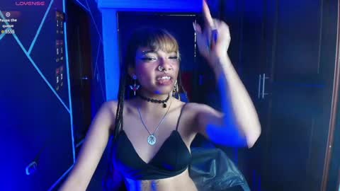 Snapshot of sexynaf chatting on December 20, 7:17 pm N A F online show from December 20, 7:17 pm