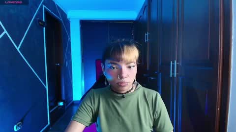 Snapshot of sexynaf chatting on December 23, 7:09 pm N A F online show from December 23, 7:09 pm